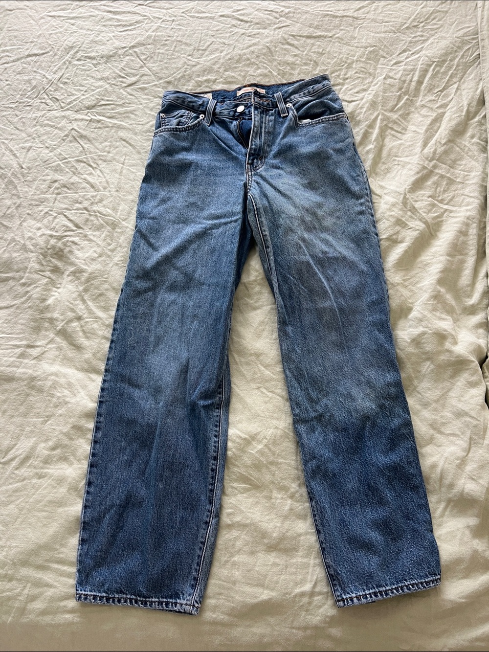 Levi’s baggy dad jeans